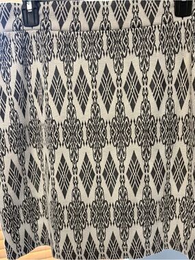 Renee C. Black and White Geometric Pencil Skirt